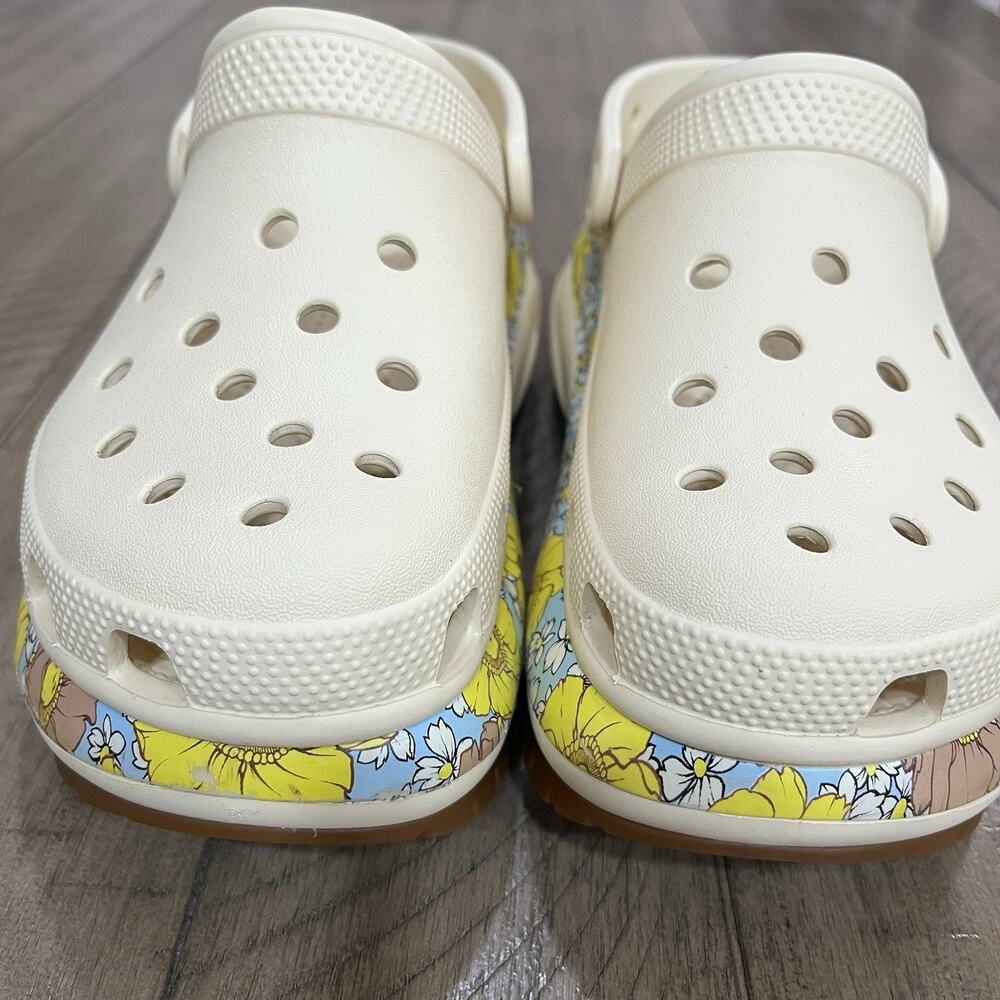 Crocs Mega Crush Retro Floral Clogs Womens W6 Vanilla Yellow Blue Platform Shoes - Picture 10 of 14